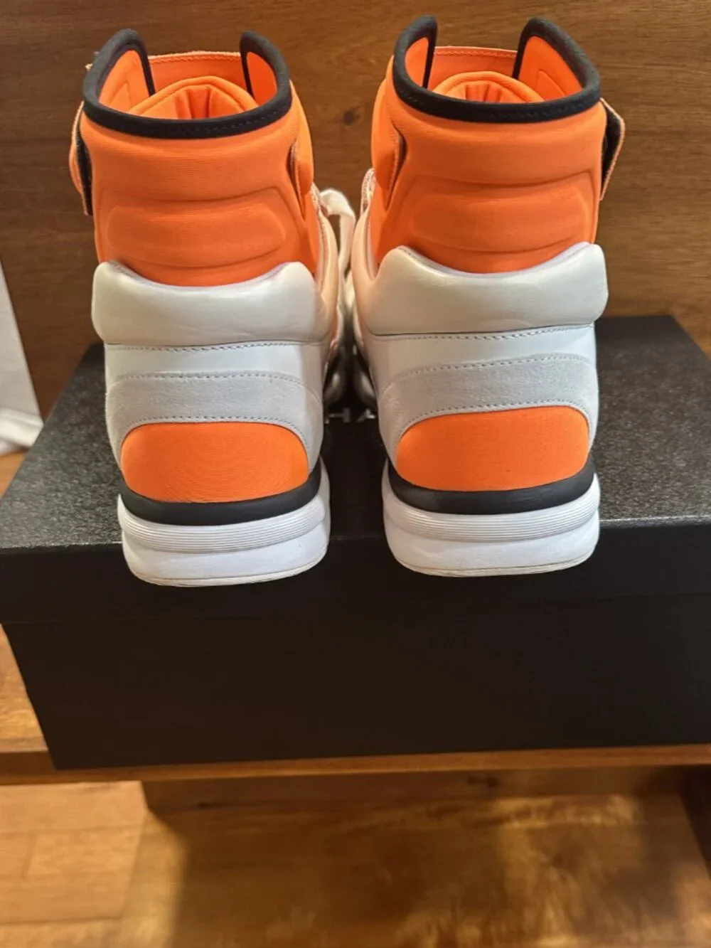 🔥Chanel High Top Sneakers🔥